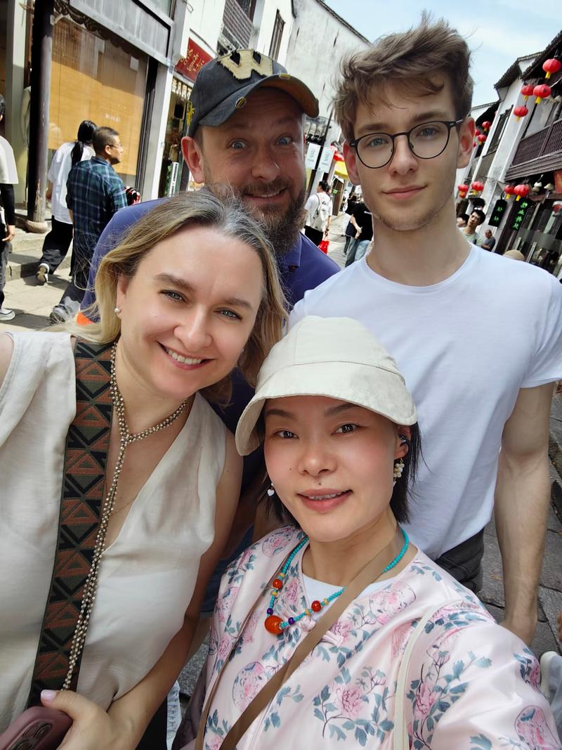 Full-day Russian-speaking guide service in Suzhou, introducing you to the authentic, relaxed pace of life in Jiangnan